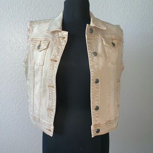 Sturdy Light Brown Vest